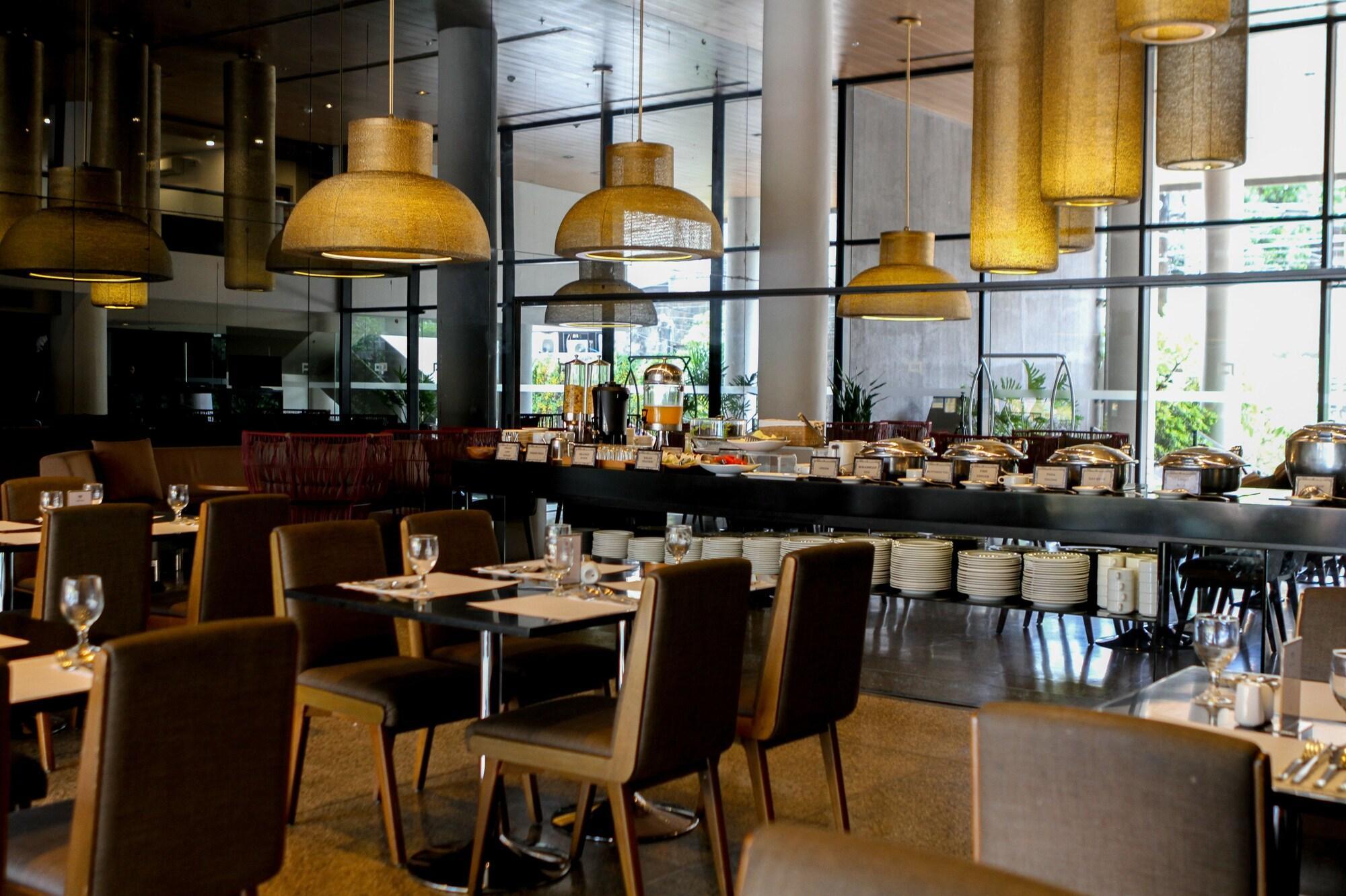 Privato Quezon City Exterior photo