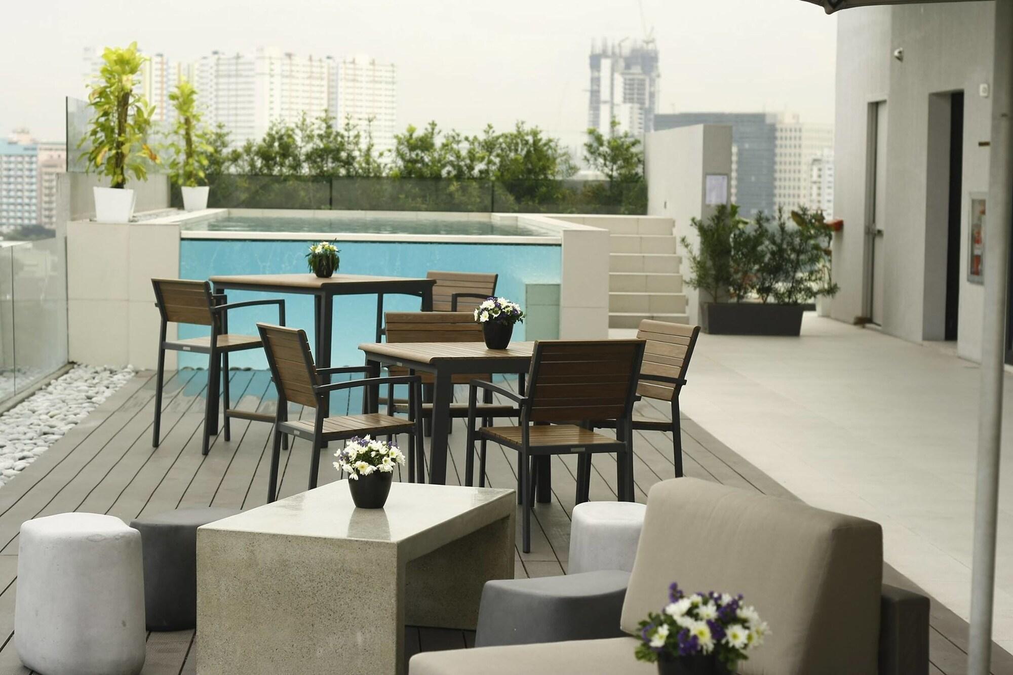 Privato Quezon City Exterior photo